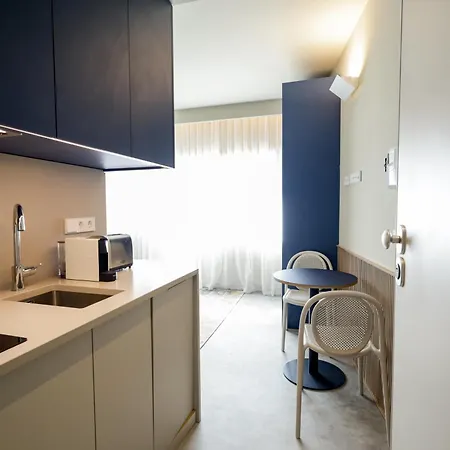 Aspasios Bonjardim Appartement *